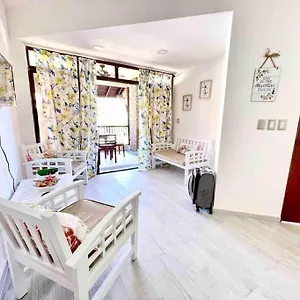 Apartment Terrenas Beachfront 2 Bedrooms With Pool, Las Terrenas